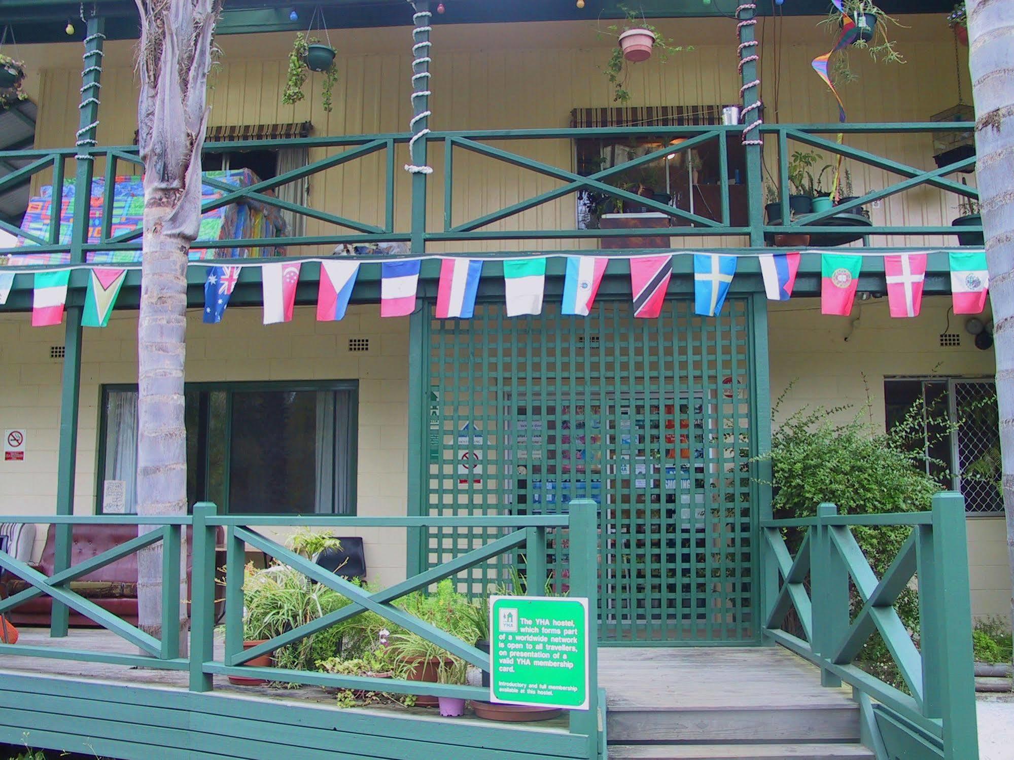 Batemans Bay Holiday Park - Hostel Exterior photo